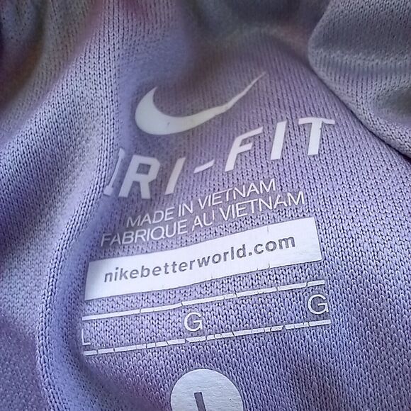 Nike One Dri-Fit Mid Rise Shorts-Large-Lined-Reflective Strips-Inner Pockets - Picture 9 of 11